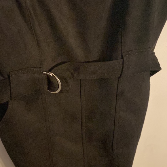 ♦️FLASH SALE - black dress - Picture 2 of 6